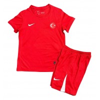 Camisa de Futebol Turkey Equipamento Secundário Infantil Europeu 2024 Manga Curta (+ Calças curtas)